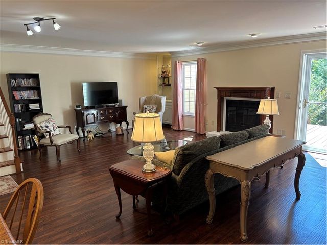 1007 Harvest Time Way, Greensboro, NC 27410