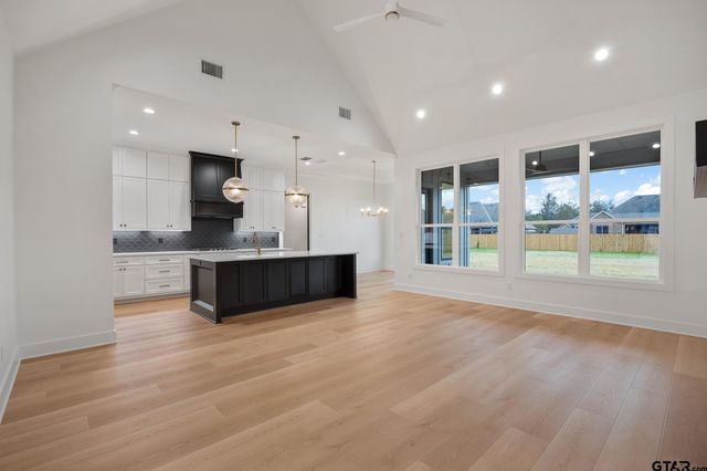 507 Artesian Meadow, Bullard, TX 75757