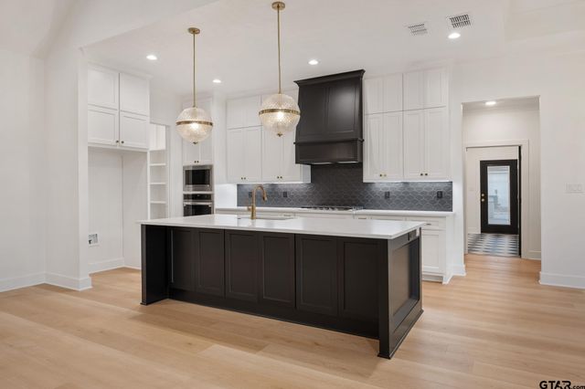 507 Artesian Meadow, Bullard, TX 75757