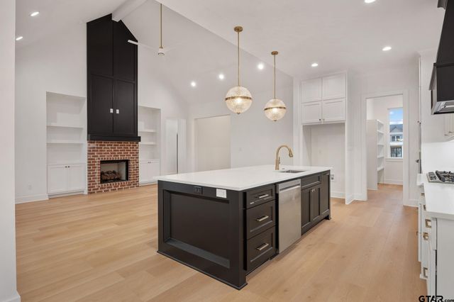 507 Artesian Meadow, Bullard, TX 75757