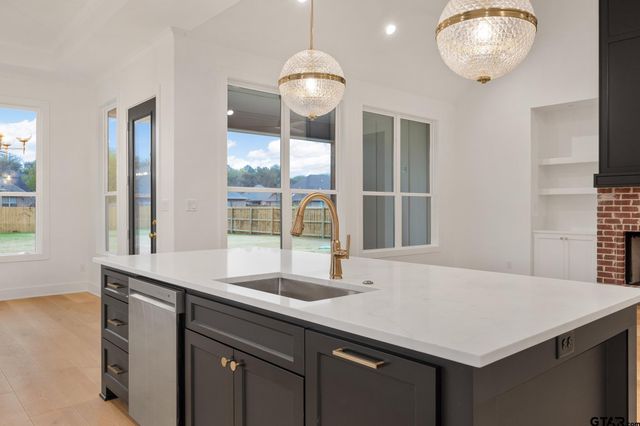 507 Artesian Meadow, Bullard, TX 75757