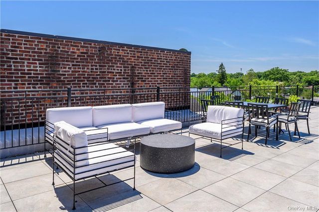 139 Fifth 4a, Pelham, NY 10803