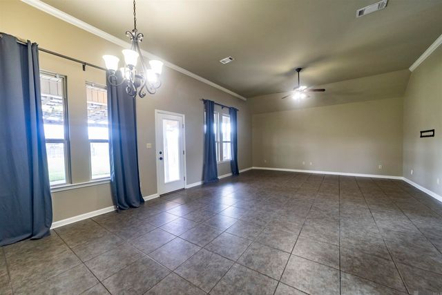 28304 Lake Salvador Dr, Livingston, LA 70754