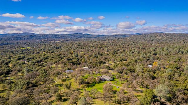 3335 Wildcat Road, Mariposa, CA 95338
