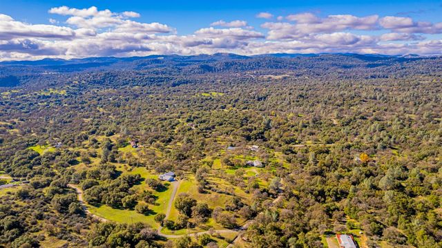 3335 Wildcat Road, Mariposa, CA 95338