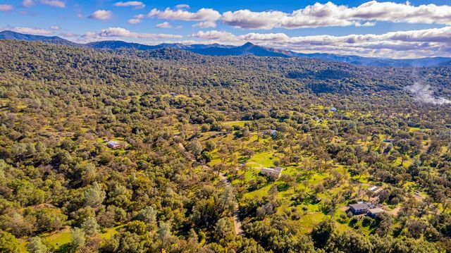 3335 Wildcat Road, Mariposa, CA 95338