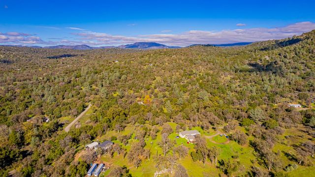 3335 Wildcat Road, Mariposa, CA 95338