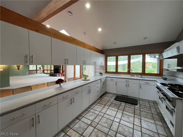 3513 Stimson Road, Norton, OH 44203