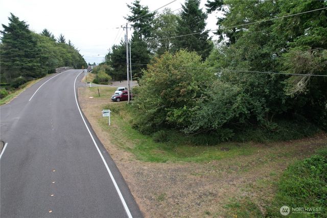 991 Mount Olympus Avenue SE, Ocean Shores, WA 98569