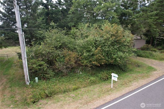 991 Mount Olympus Avenue SE, Ocean Shores, WA 98569