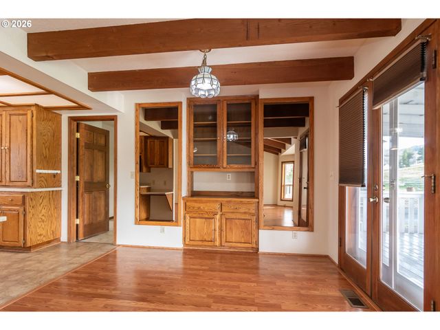 199 BLANDS Ln, Roseburg, OR 97471