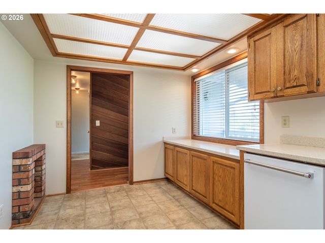 199 BLANDS Ln, Roseburg, OR 97471