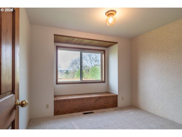 199 BLANDS Ln, Roseburg, OR 97471