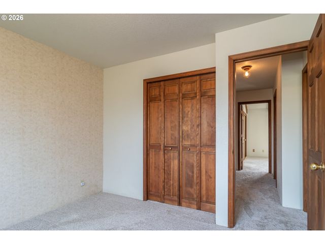 199 BLANDS Ln, Roseburg, OR 97471