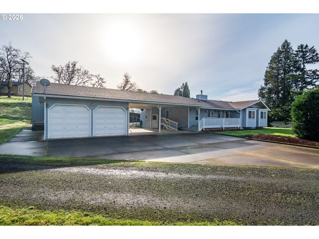 199 BLANDS Ln, Roseburg, OR 97471