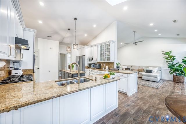 4531 Briarwick Dr, Chesterfield, VA 23236