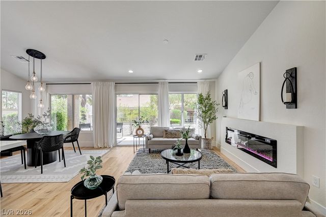 2728 Showcase Drive, Las Vegas, NV 89134