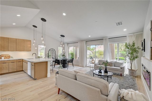 2728 Showcase Drive, Las Vegas, NV 89134