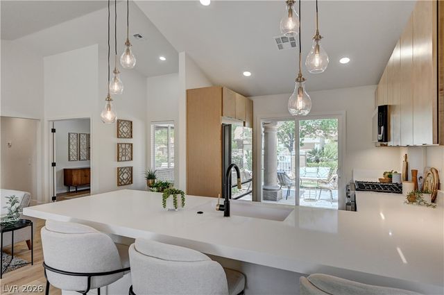 2728 Showcase Drive, Las Vegas, NV 89134