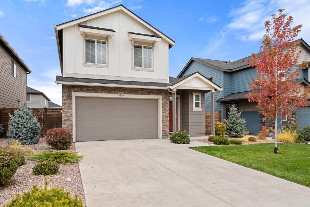 20520 SE Evian Avenue, Bend, OR 97702