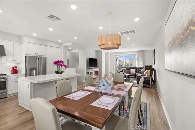 202 Keeper, Irvine, CA 92618