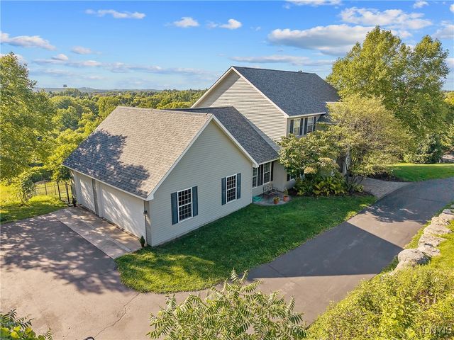 6915 Kassonta Drive, Dewitt, NY 13078