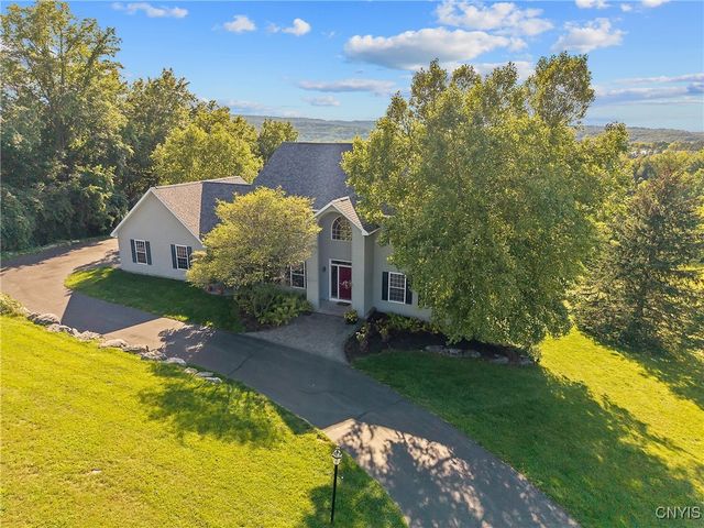 6915 Kassonta Drive, Dewitt, NY 13078