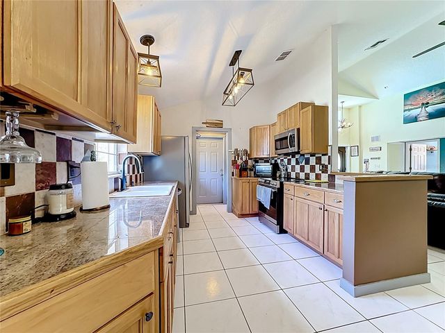 1820 LOST LAKE COURT, St Cloud, FL 34771