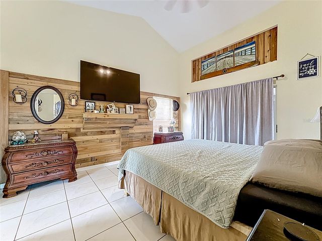 1820 LOST LAKE COURT, St Cloud, FL 34771