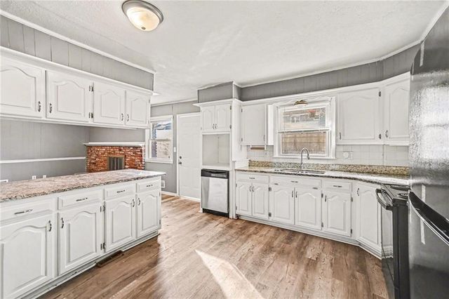 13303 E 50th Terrace, Kansas City, MO 64133