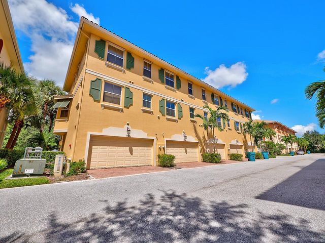 1859 Vía Granada, Boynton Beach, FL 33426