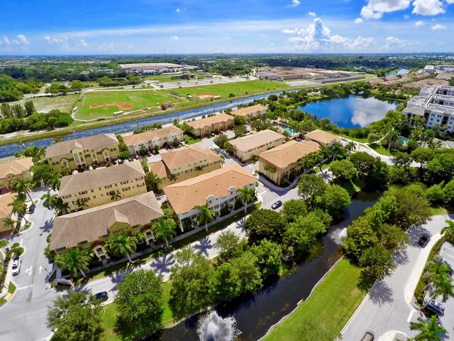 1859 Vía Granada, Boynton Beach, FL 33426