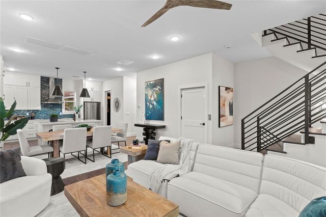 40 64TH STREET S 1, St Petersburg, FL 33707