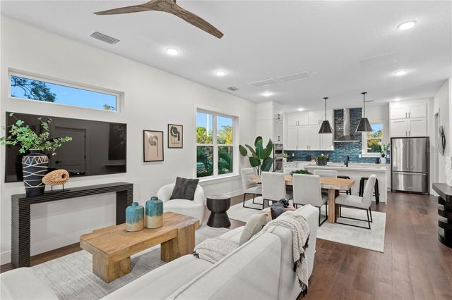 40 64TH STREET S 1, St Petersburg, FL 33707