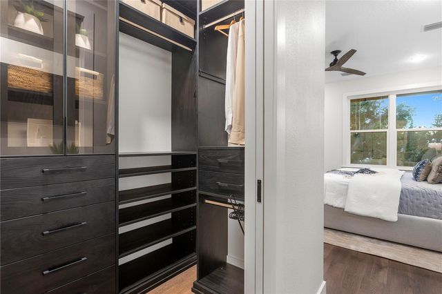 40 64TH STREET S 1, St Petersburg, FL 33707