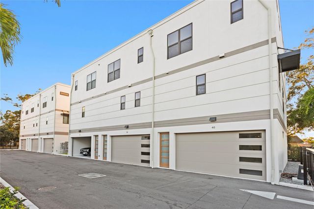 40 64TH STREET S 1, St Petersburg, FL 33707