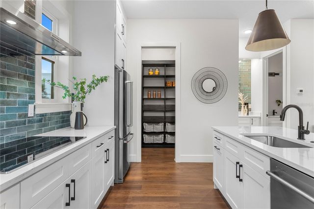 40 64TH STREET S 1, St Petersburg, FL 33707