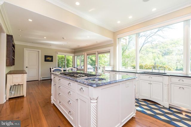 38 BRIDGE ONE LN, Point Pleasant, PA 18950