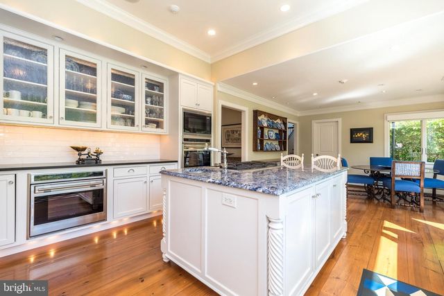 38 BRIDGE ONE LN, Point Pleasant, PA 18950