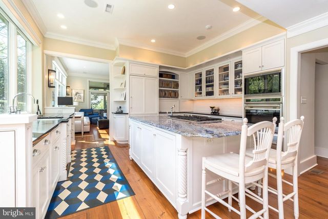 38 BRIDGE ONE LN, Point Pleasant, PA 18950