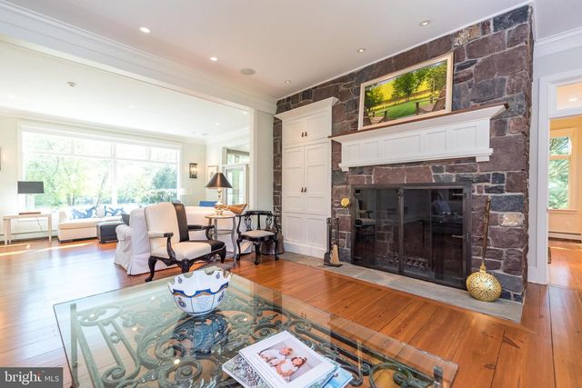 38 BRIDGE ONE LN, Point Pleasant, PA 18950