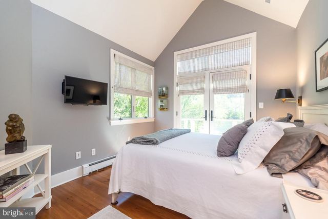 38 BRIDGE ONE LN, Point Pleasant, PA 18950