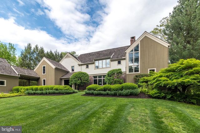 38 BRIDGE ONE LN, Point Pleasant, PA 18950