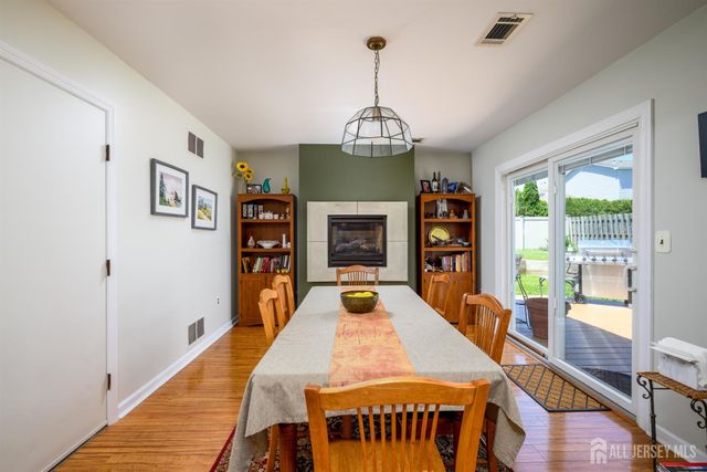 40 Pomona Boulevard, Old Bridge, NJ 07735