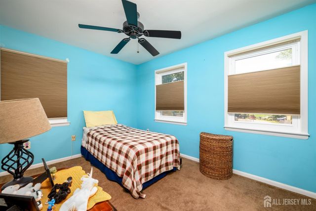 40 Pomona Boulevard, Old Bridge, NJ 07735