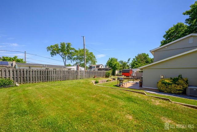 40 Pomona Boulevard, Old Bridge, NJ 07735