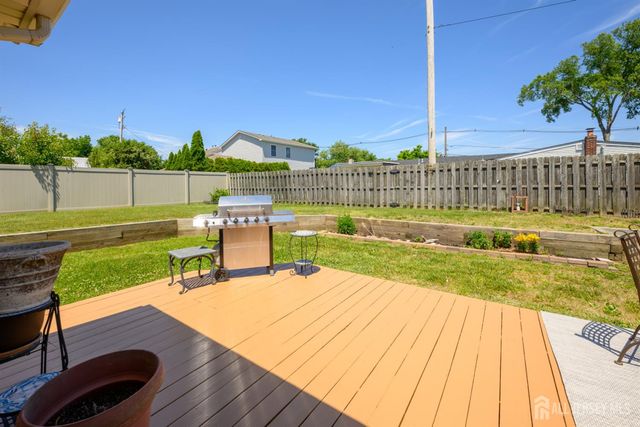 40 Pomona Boulevard, Old Bridge, NJ 07735