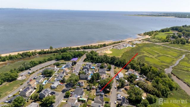 40 Pomona Boulevard, Old Bridge, NJ 07735