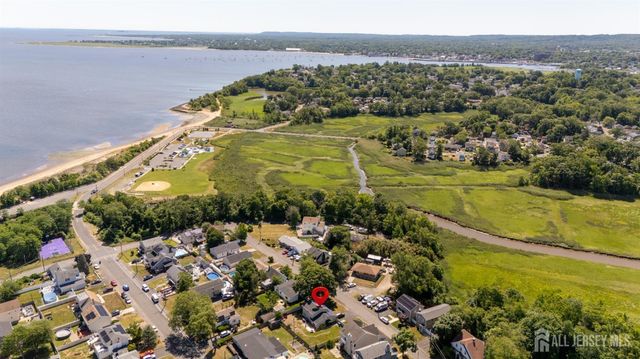 40 Pomona Boulevard, Old Bridge, NJ 07735