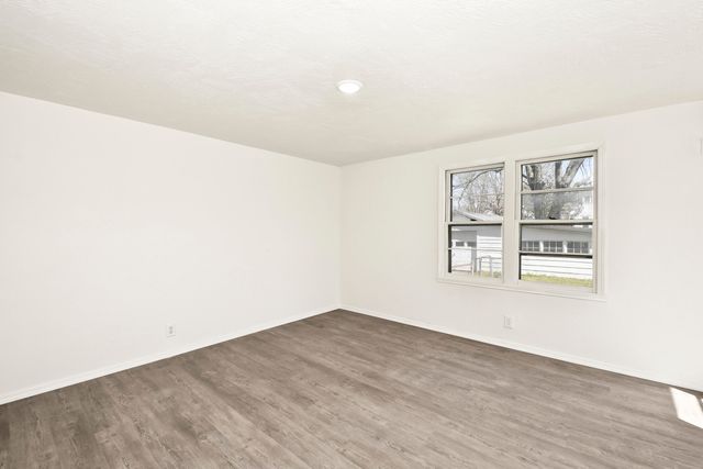 620 S Weaver Court, Springfield, MO 65806